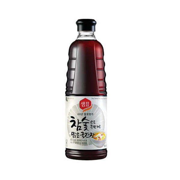 [Sempio] Naturally Brewed Soy Sauce Charcoal Filtered for Soup/샘표 참숯으로 두번거른 맑은 국간장 (930ml)